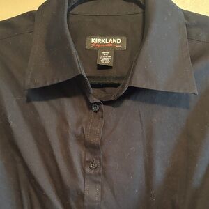 Black ladies shirt size 8/10 button down